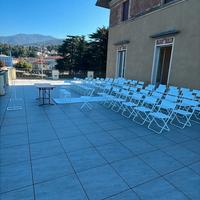 60 sedie bianche matrimonio + arco e accessori