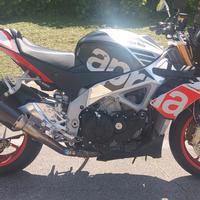 Aprilia tuono v4 factory 
