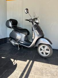 Vespa Granturismo 200