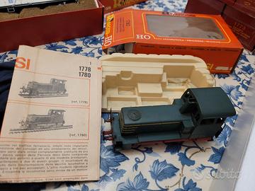 locomotiva e vagoni Rivarossi e Roco.