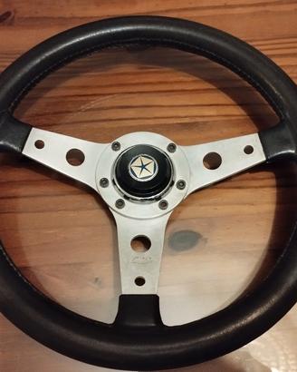 Volante sportivo marca Luisi anni 70 