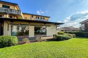 NEGOZIO A CAVENAGO D'ADDA