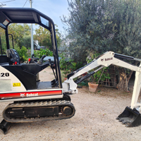 Escavatore Bobcat 320G