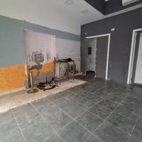 Bottega Via C. Battisti angolo Via Maddalena