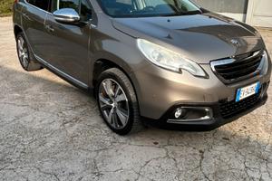 Peugeot  2008 1.6 hdi full optional
