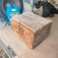 piccola cassetta cassapanca in legno antica