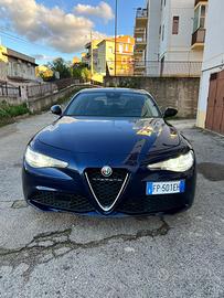 Alfa romeo giulia 2018 2.2 180cv