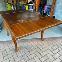 Tavolo allungabile di legno massello