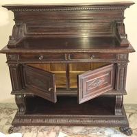 Splendida credenza d'epoca stile neo-rinascimento
