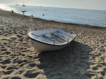 Barca in vetro resina a doppio fondo+motore 15cv