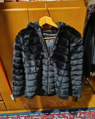 Pellicciotto nero