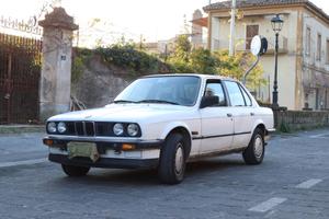 BMW Serie 3 1987 E30 320i