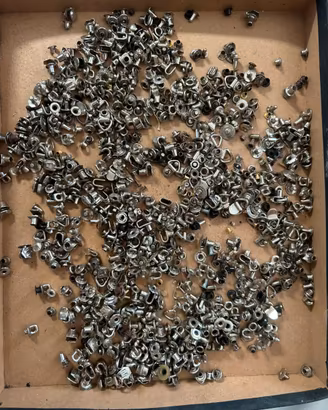 Minuteria per calzature e pelletteria