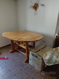 Armadio credenza con tavolo ovale 