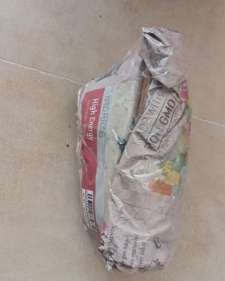 ESTRUSI E PAPPA DA IMBECCO PER PAPPAGALLI: PSITTAC