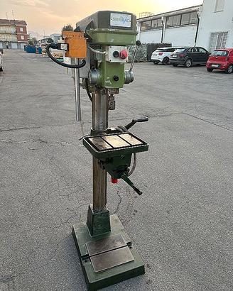 Trapano a colonna Serrmac 16/18 con morsa