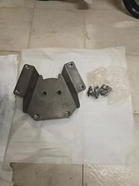 Supporto/piastra metallica bauletto per  Burgman