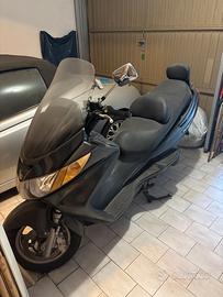 Suzuki Burgman 400 – 2005 – pochissimi km