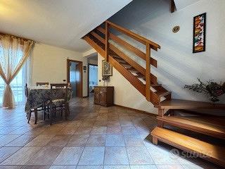 SORMANO (CO) : Ampio appartamento arredato