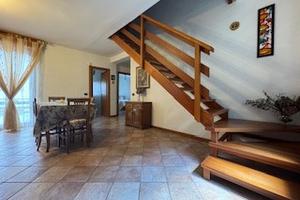 SORMANO (CO) : Ampio appartamento arredato