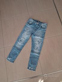 Jeans Tks strappati