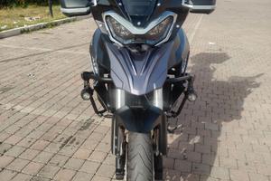 QJ SRT 800X