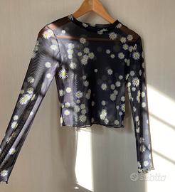 Top Bershka trasparente a fiorellini