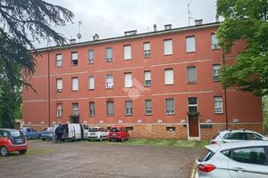 3 LOCALI A MOLINELLA
