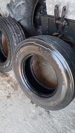 gomme per cartellone o pianale