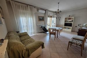 Loano - Quadrilocale in Piazza Valerga-