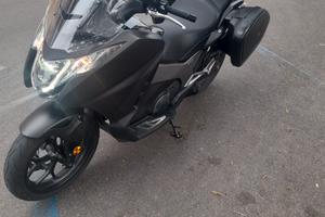 Honda Integra 750 - 2017