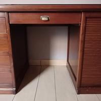 scrivania in stile antico
