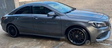 Mercedes-benz CLA 200 4 Matic premim
