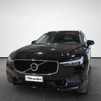 VOLVO XC60 2.0 b4 Momentum Pro awd auto