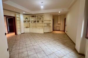 Quartu Viale Colombo ampio quadrivano ristrutturat