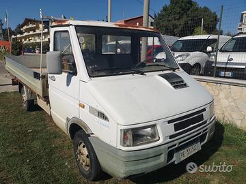 Iveco daily 35.8 cassonato ricambi