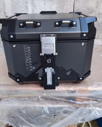 Givi trekker Outback 42 litri Top case 