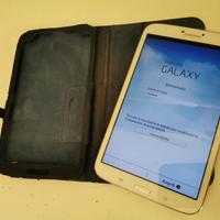 Samsung Tab 3 wifi, 8 pollici con cover sm t310