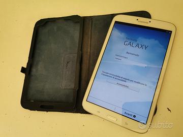 Samsung Tab 3 wifi, 8 pollici con cover sm t310