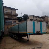 Semirimorchio ribaltabile