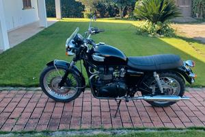 moto Triuumph Boneville 800 