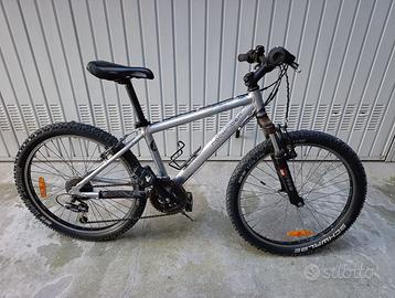 MTB Rockrider 5.2 ruote 24" alluminio