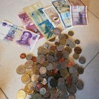 monete straniere e vecchie lire