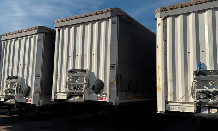 Semirimorchio centinato Krone