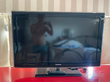Tv samsung 40pollici LCD full hd