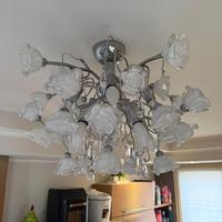 Lampadario in stile Floreale