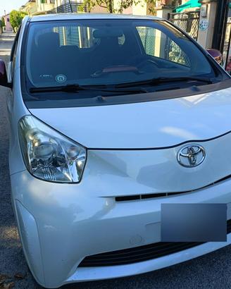 Toyota IQ