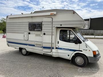 ELNAGH POKER 106 FORD 2.5 D 6 POSTI LETTO 1993