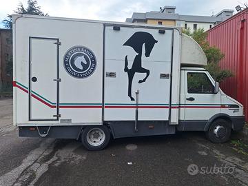 Van trasporto cavalli - patente B