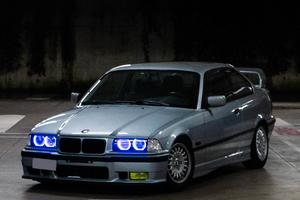 BMW 320i E36 coupè